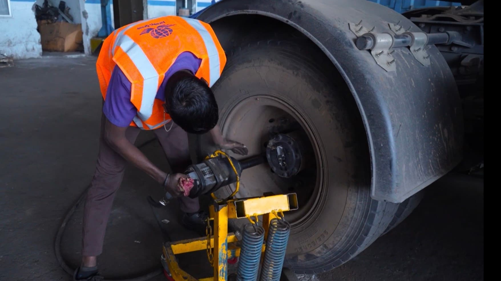 Airways Logistics heavy vehicle parts warehouse